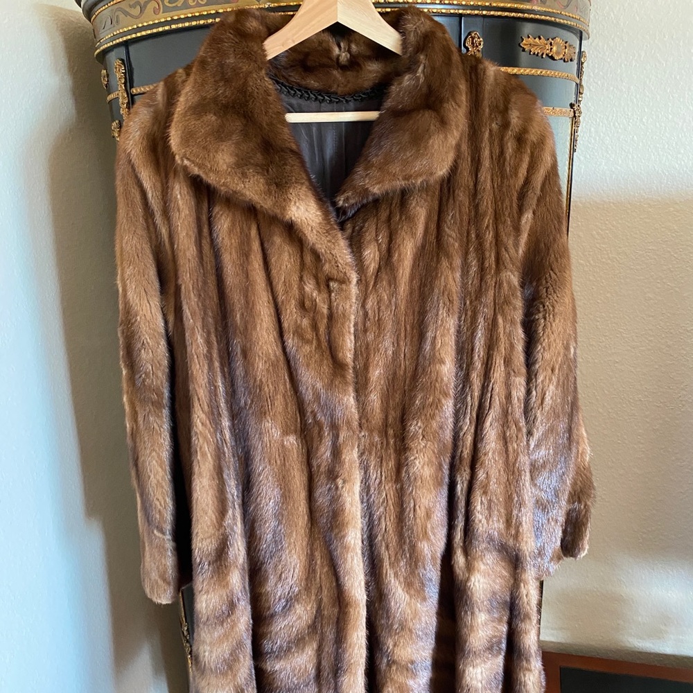 Women’s SAGA MINK Royal Long Mink Fur Coat Jacket